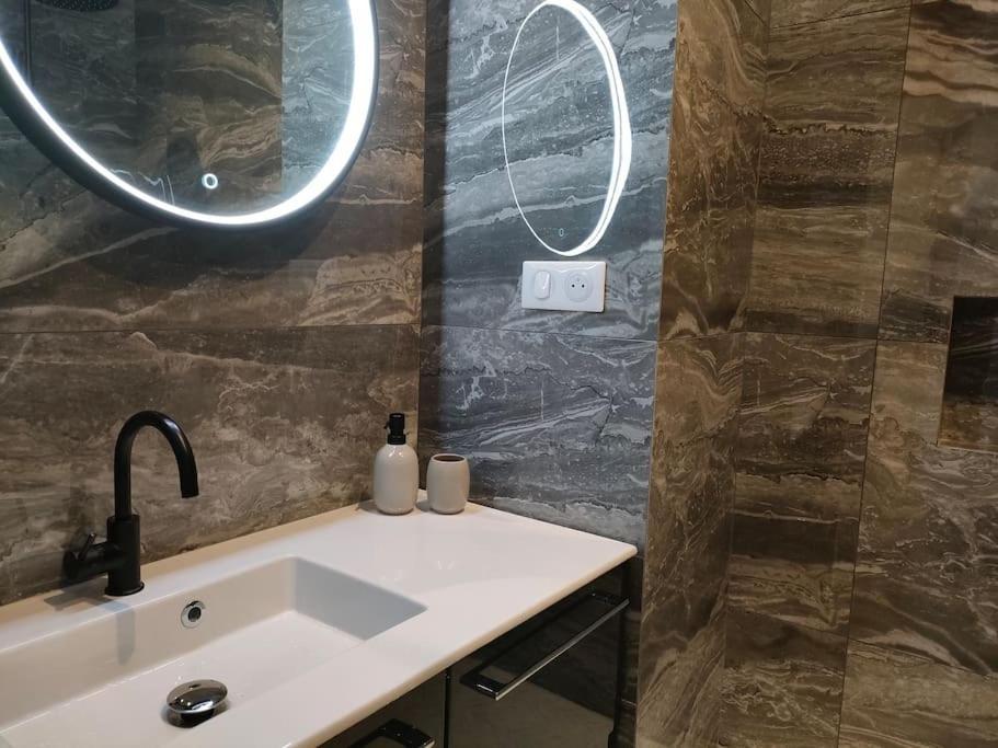 Joli Appartement Port De 니스 외부 사진